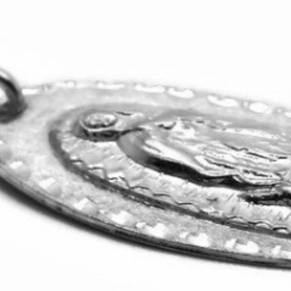 Virgin Mary (Virgen de Guadalupe) Oval Medallion - Picture 2 of 4